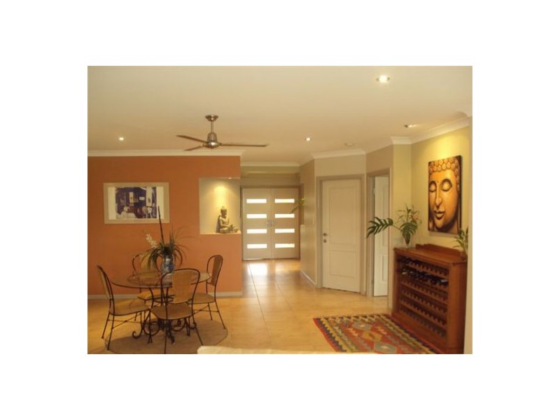 5 Springbrook Avenue, Redlynch QLD 4870