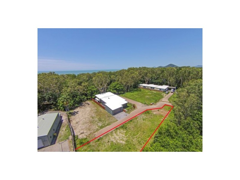 6/23-33 Upolu Esplanade, Clifton Beach QLD 4879