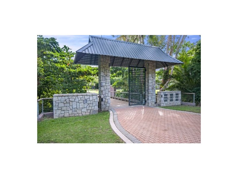 6/23-33 Upolu Esplanade, Clifton Beach QLD 4879