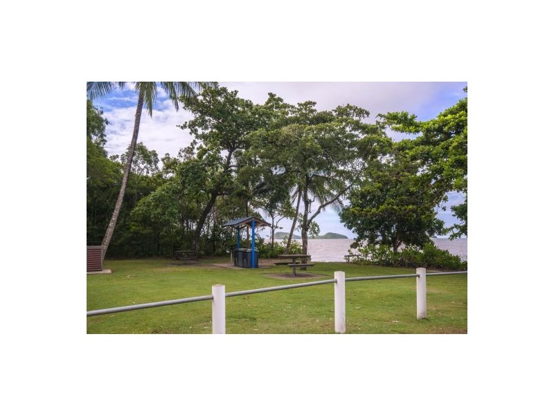 6/23-33 Upolu Esplanade, Clifton Beach QLD 4879