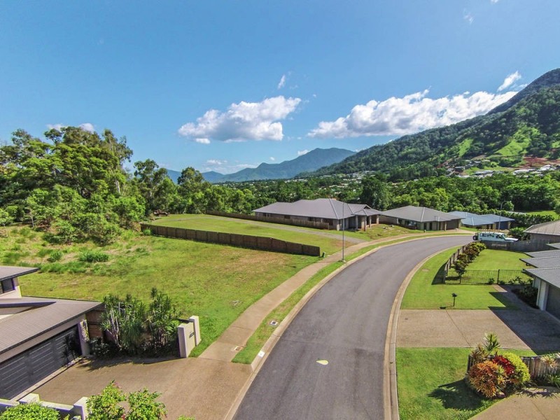 53 Sunbird Drive, Woree QLD 4868