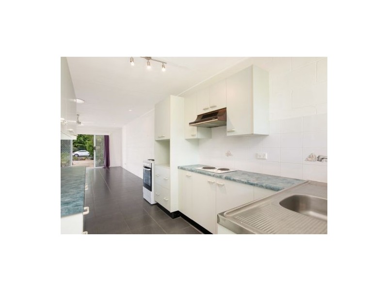 2/13 Boden Street, Edge Hill QLD 4870