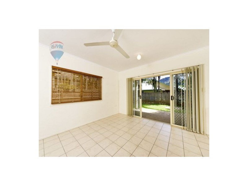 5 Sherwood Close, Brinsmead QLD 4870