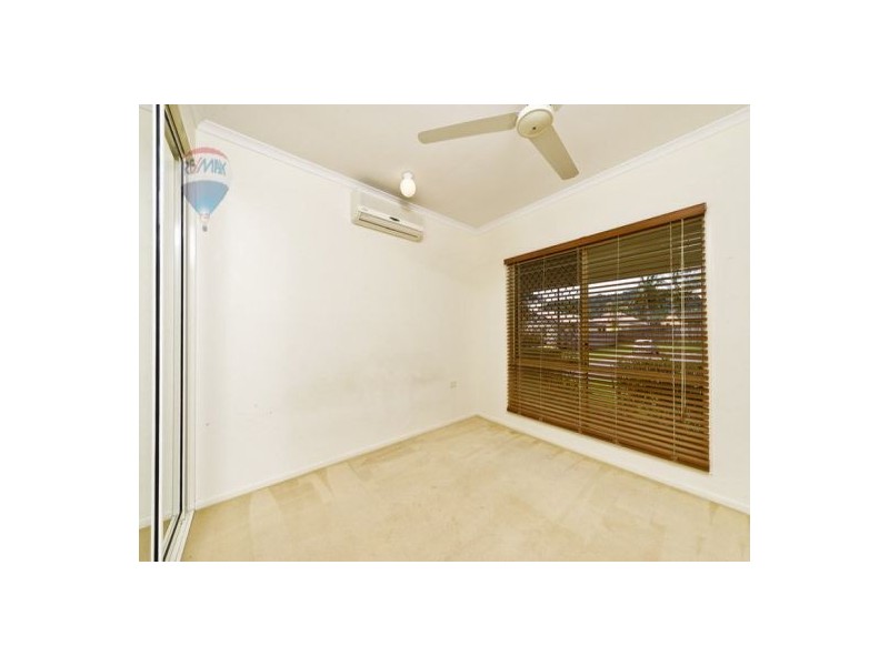 5 Sherwood Close, Brinsmead QLD 4870