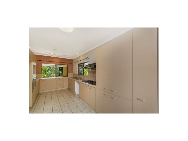 17 Granite Close, Brinsmead QLD 4870