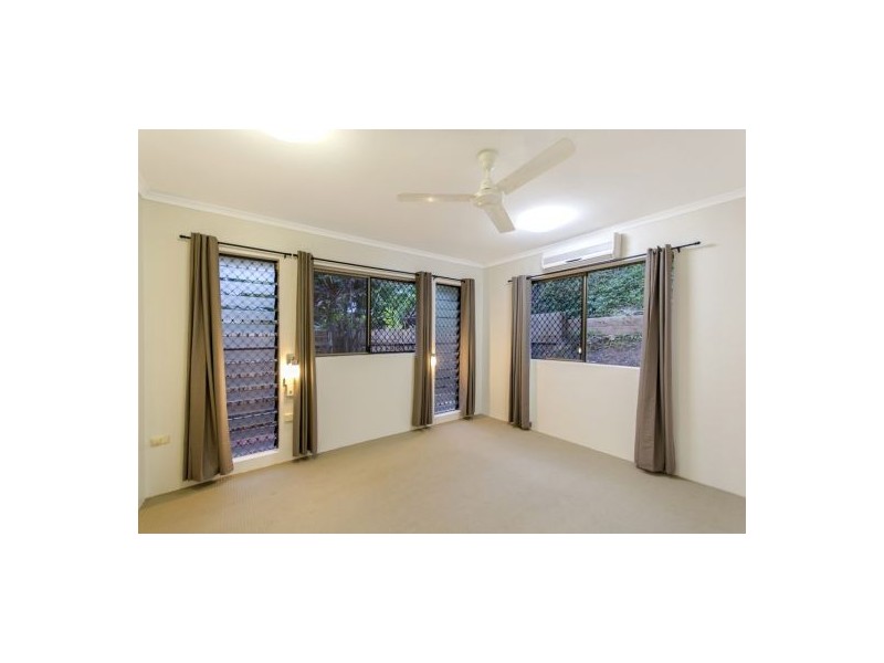 17 Granite Close, Brinsmead QLD 4870