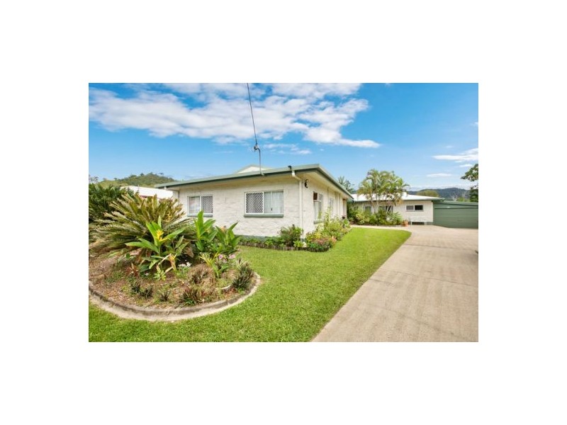 4 Deshon Street, Whitfield QLD 4870