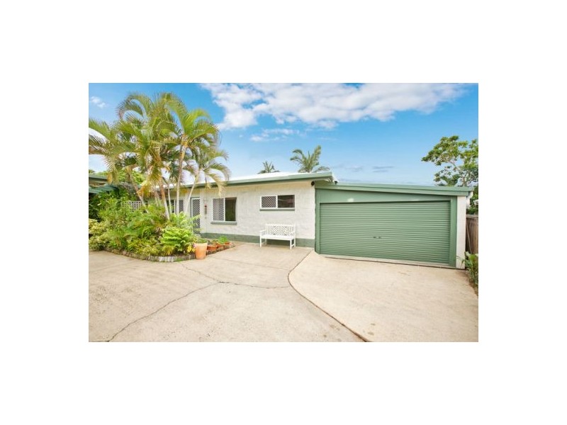 4 Deshon Street, Whitfield QLD 4870