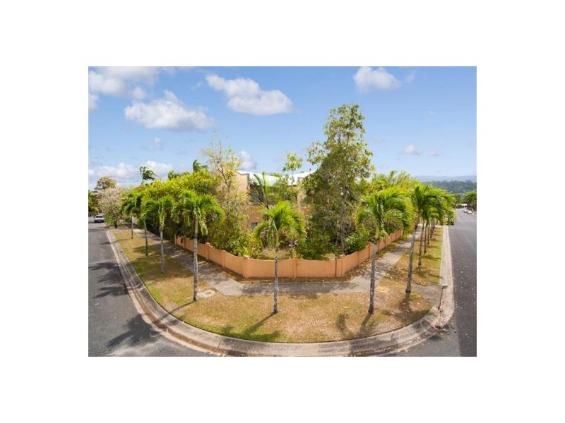5/11 Springfield Crescent, Manoora QLD 4870