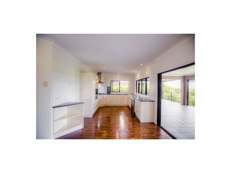 14 Morwong Street, Kanimbla QLD 4870