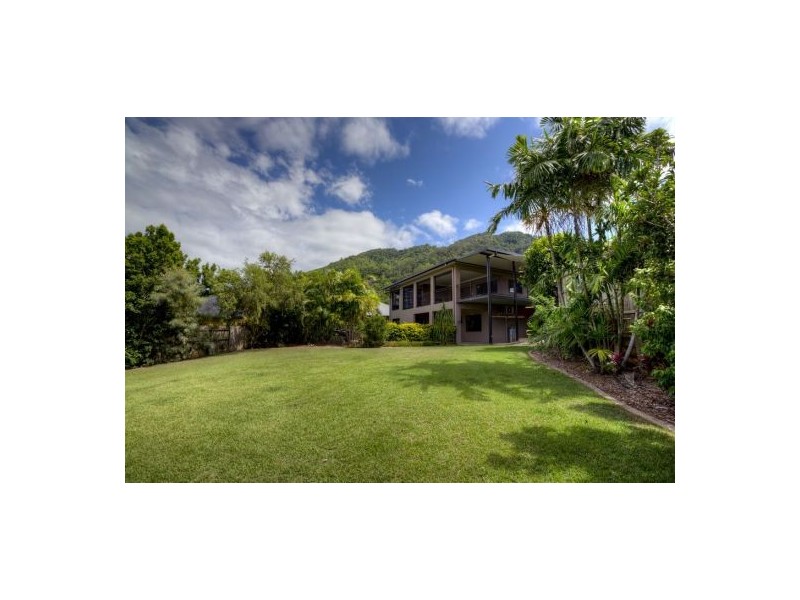14 Morwong Street, Kanimbla QLD 4870