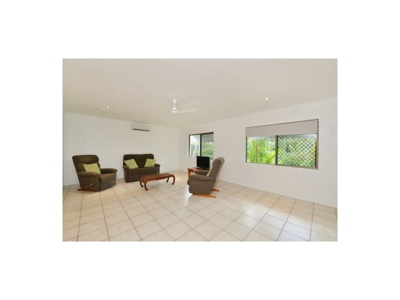 21 Hudson Street, Whitfield QLD 4870