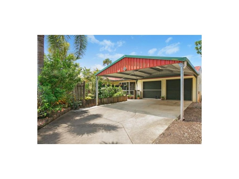 9 Granadilla Street, Holloways Beach QLD 4878