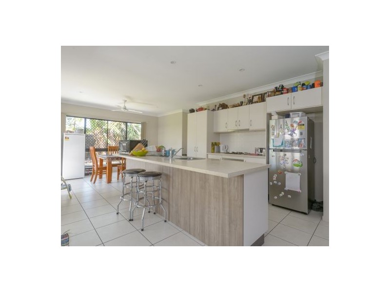 10 Fretwell Road, White Rock QLD 4868