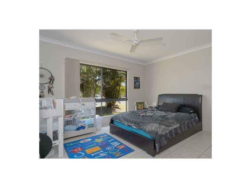 10 Fretwell Road, White Rock QLD 4868