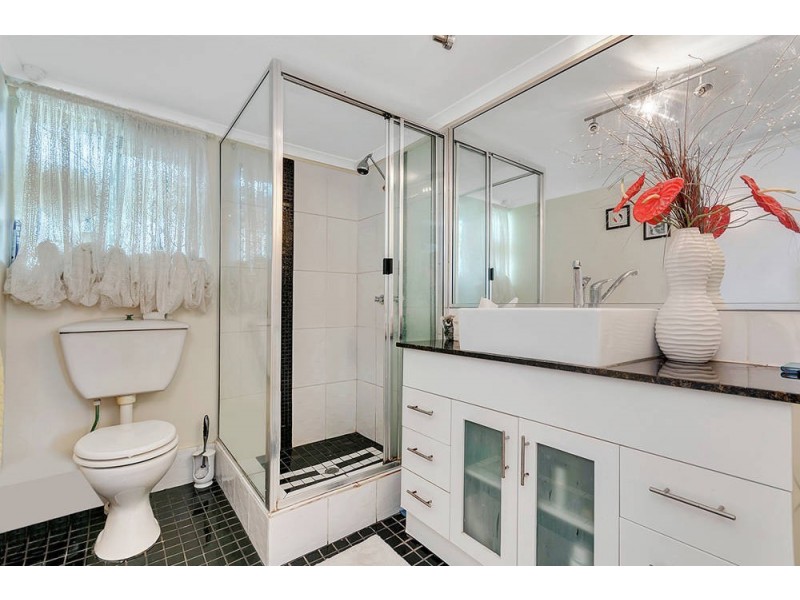 219 McLeod Street, Cairns North QLD 4870