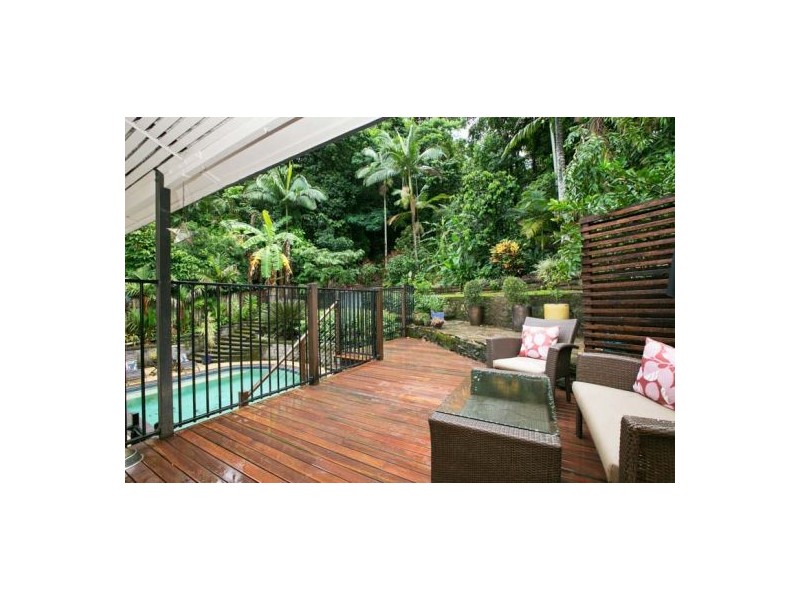 32 Walsh Street, Edge Hill QLD 4870