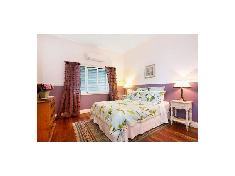 32 Walsh Street, Edge Hill QLD 4870