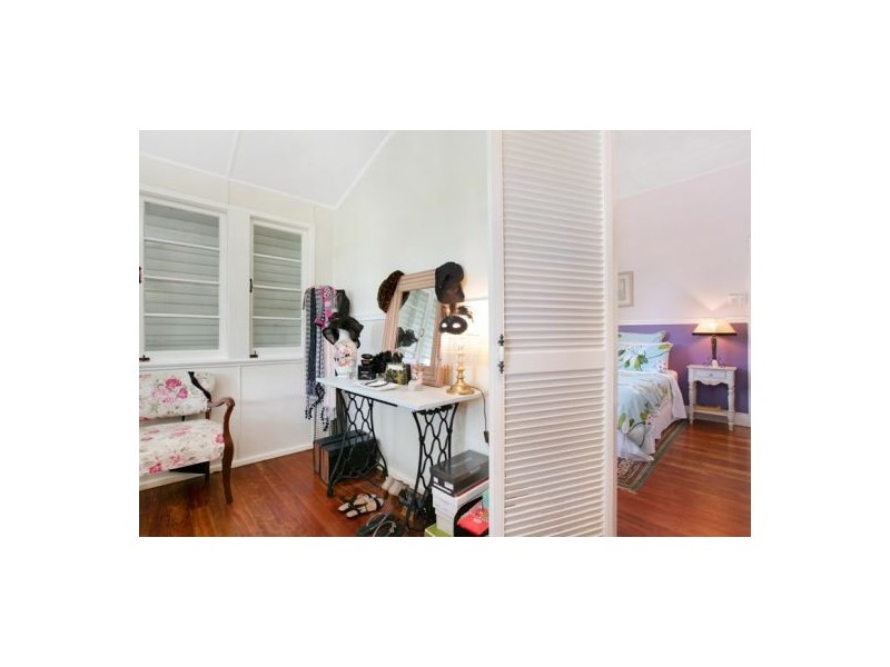 32 Walsh Street, Edge Hill QLD 4870