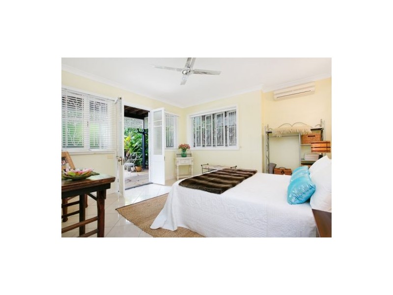 32 Walsh Street, Edge Hill QLD 4870