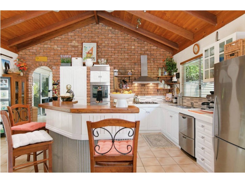 7 Caribbean Street, Holloways Beach QLD 4878