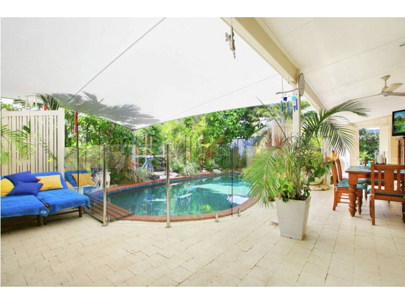 7 Caribbean Street, Holloways Beach QLD 4878