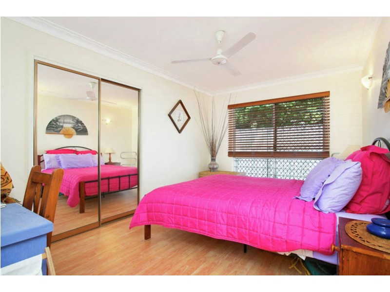 7 Caribbean Street, Holloways Beach QLD 4878