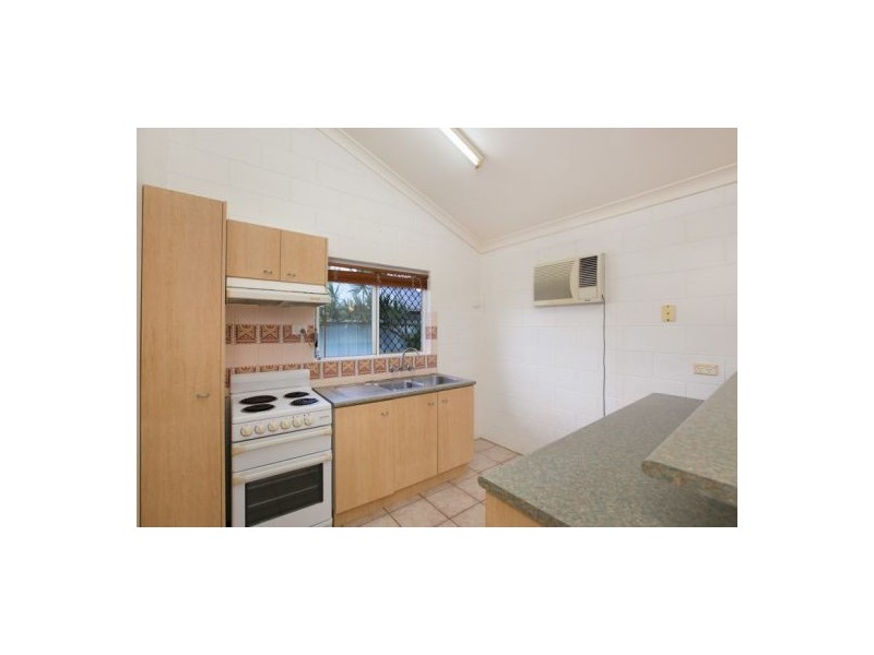 5/485 McCoombe Street, Mooroobool QLD 4870