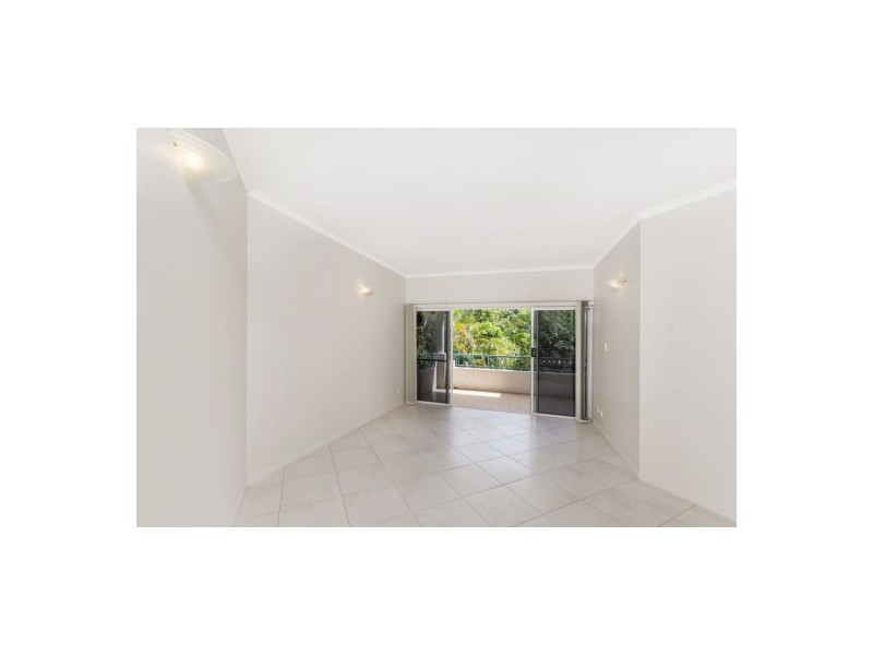 10/34 Lily Street, Cairns North QLD 4870
