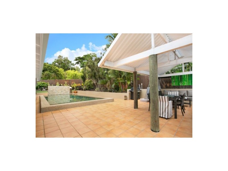 13-15 Megan Street, Freshwater QLD 4870