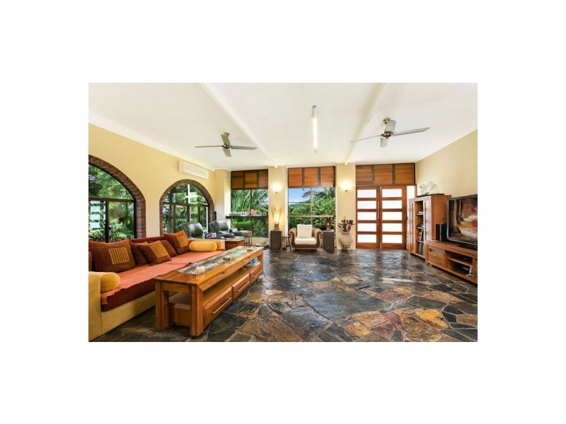 13-15 Megan Street, Freshwater QLD 4870