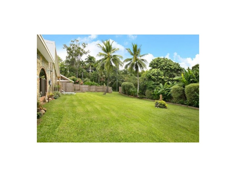 13-15 Megan Street, Freshwater QLD 4870