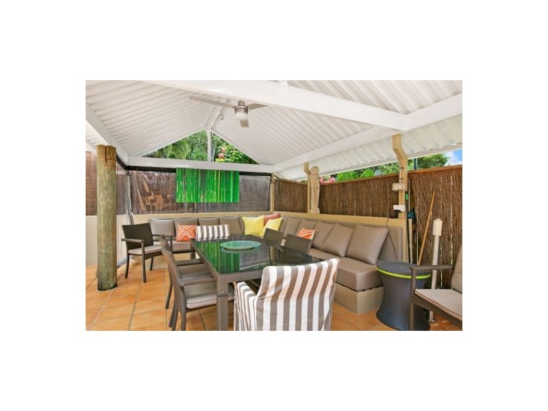 13-15 Megan Street, Freshwater QLD 4870