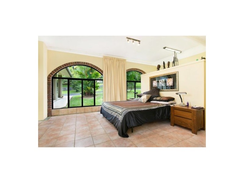 13-15 Megan Street, Freshwater QLD 4870