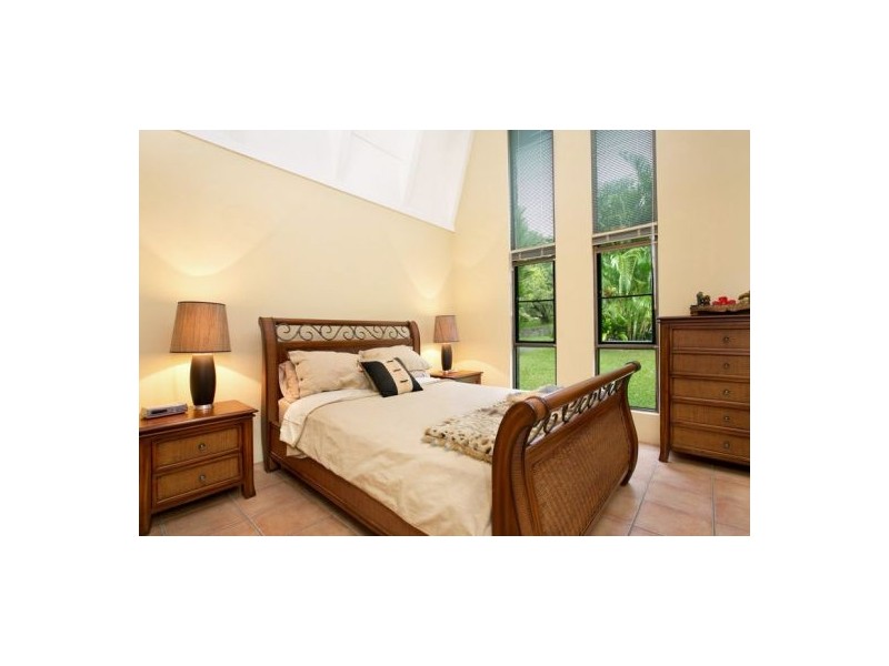 13-15 Megan Street, Freshwater QLD 4870