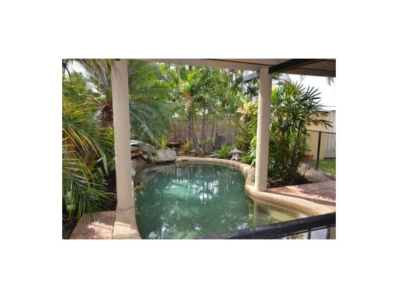 14 Mercurio Street, White Rock QLD 4868