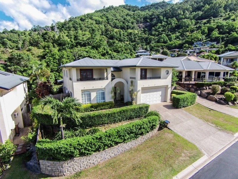 13 Yellowfin Close, Kanimbla QLD 4870