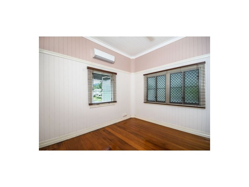 5 Casella Street, Earlville QLD 4870