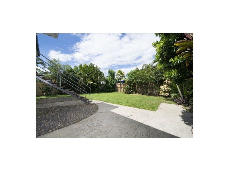 5 Casella Street, Earlville QLD 4870