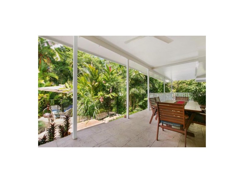 149-153 Hillview Crescent, Whitfield QLD 4870