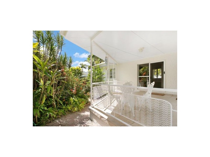 149-153 Hillview Crescent, Whitfield QLD 4870