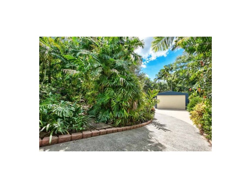 149-153 Hillview Crescent, Whitfield QLD 4870