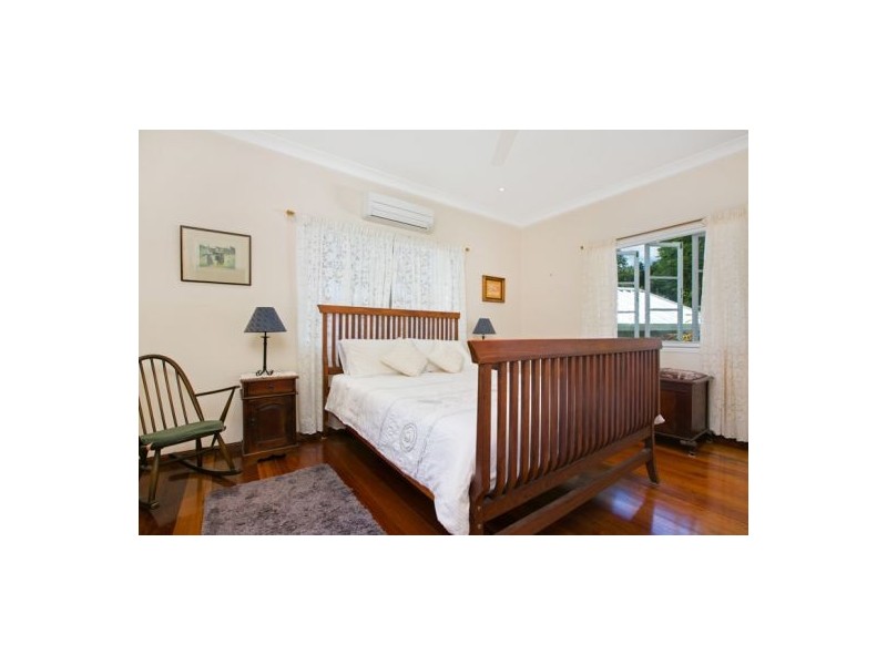 149-153 Hillview Crescent, Whitfield QLD 4870