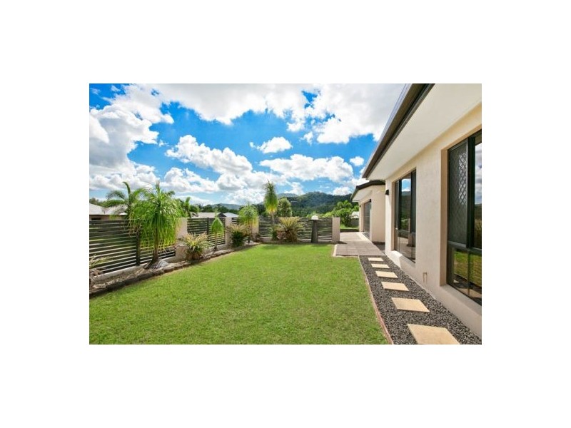 9 Smoko Close, Brinsmead QLD 4870