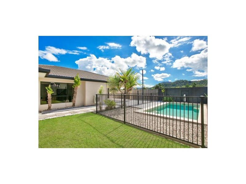 9 Smoko Close, Brinsmead QLD 4870