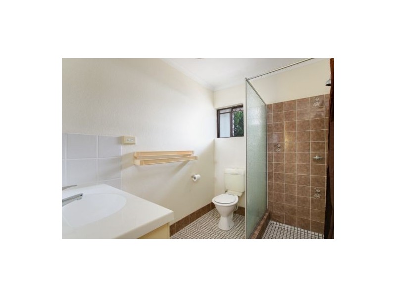 2/58-64 Mazlin Close, Edge Hill QLD 4870