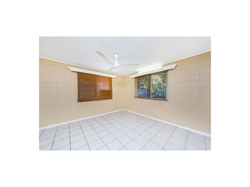 2/78 Alfred Street, Manunda QLD 4870
