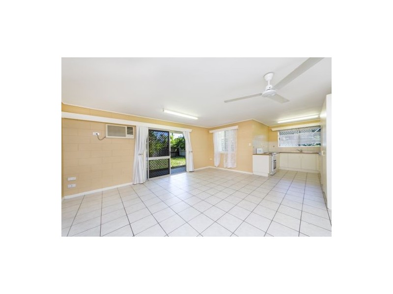 2/78 Alfred Street, Manunda QLD 4870