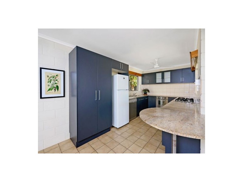 249 O’Shea Esplanade, Machans Beach QLD 4878