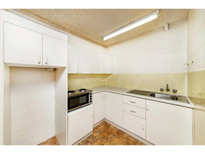 15/99 Digger Street, Cairns North QLD 4870